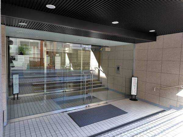 ■不在時にも便利な宅配ボックス付きです。