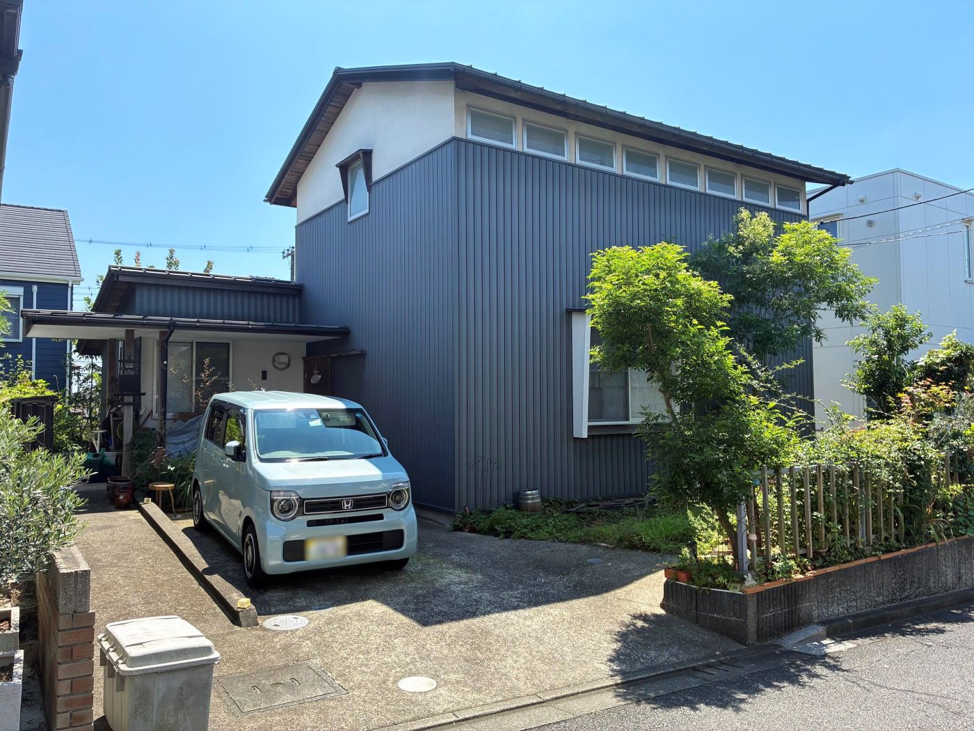 敷地面積２１７．０７㎡（約６５．６６坪）のゆったりとした敷地です。