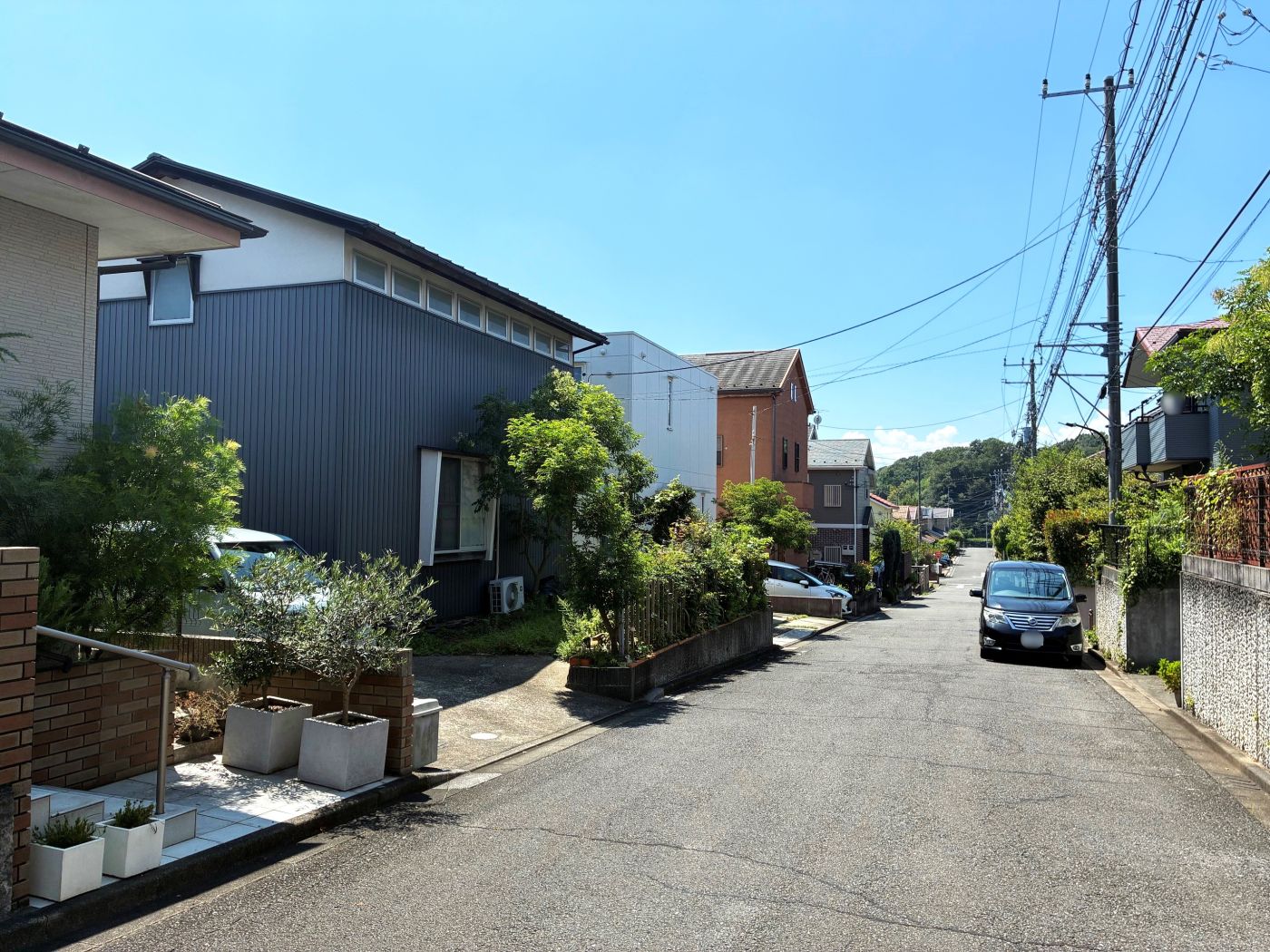 前面道路６ｍなので、車の出入りがスムーズにできます。