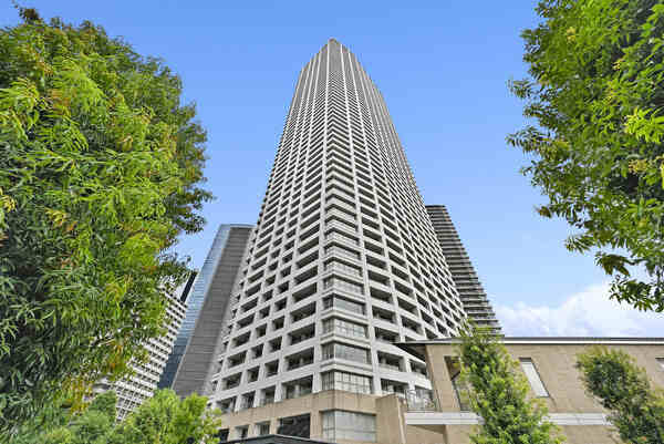 2017年8月築、三菱地所レジデンス他2社の分譲マンション。総戸数953戸の大規模レジデンス。