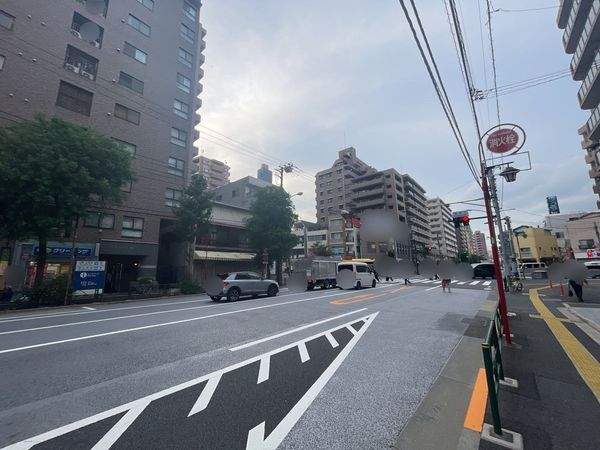 前面道路（不忍通り）