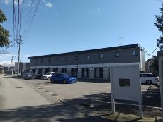 外観・駐車場