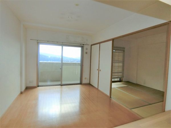 リビング  写真撮影日：2024-11-16