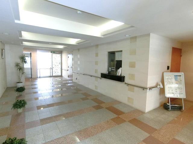 エントランス  写真撮影日：2025-11-08