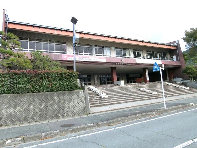 山形市立第一中学校 1980m 写真撮影日：2025-11-08