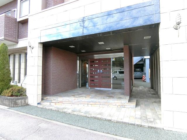 エントランス  写真撮影日：2025-12-20