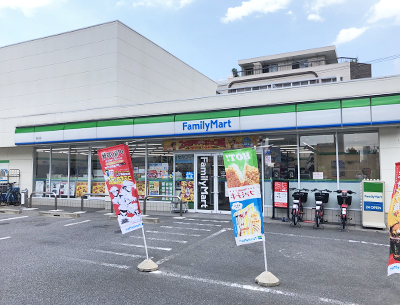 ファミリーマート高辻店