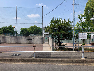伊勝小学校