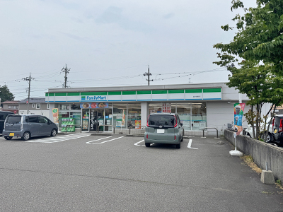 ファミリーマート金沢泉野店
