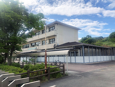 朝日中学校