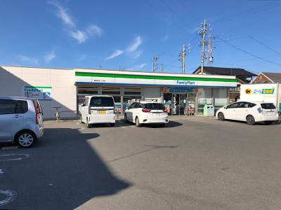 ファミリーマート長野中越1丁目店