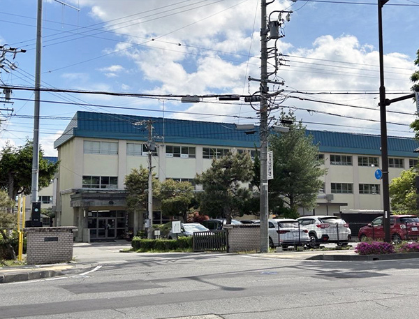 長野市立湯谷小学校
