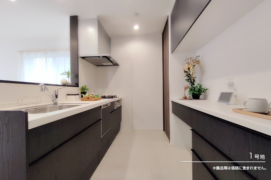 セキュレア三輪1丁目　(分譲住宅)