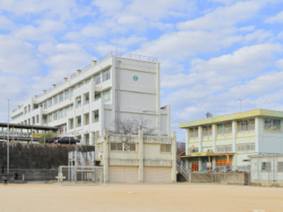 広島市立戸坂小学校