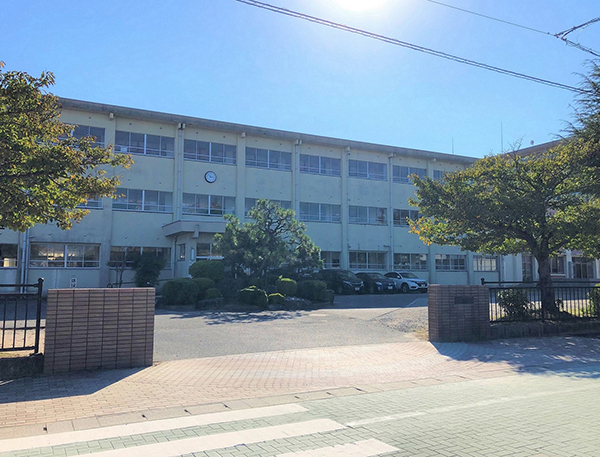 福米東小学校