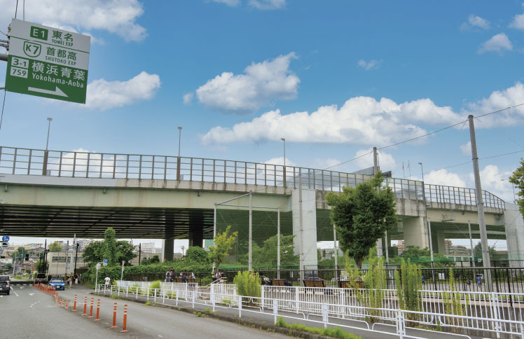 横浜青葉IC入口