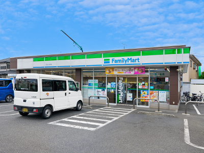 ファミリーマート大宮上小町店