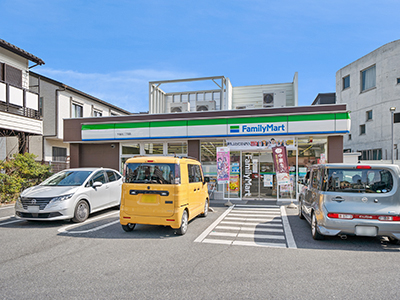 ファミリーマート下落合二丁目店