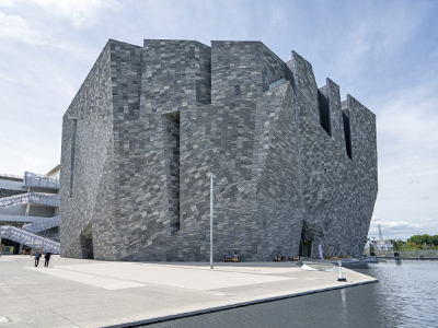 角川武蔵野ミュージアム