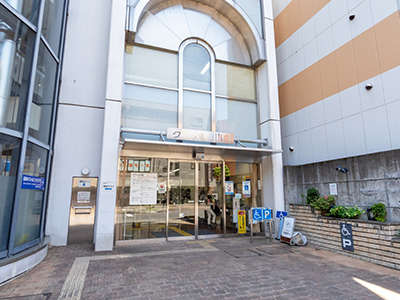 川越駅東口図書館
