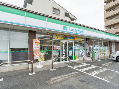 ファミリーマート坂戸駅南けやき通り店