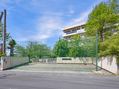 越谷市立栄進中学校