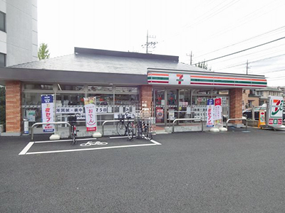 セブンイレブン 越谷瓦曽根店