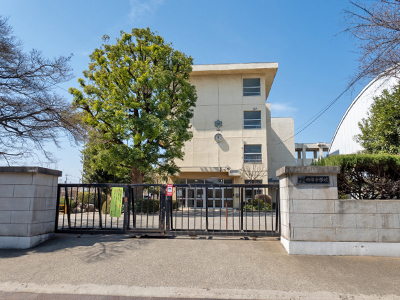 向陽中学校
