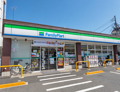 ファミリーマート　本駒込二丁目店