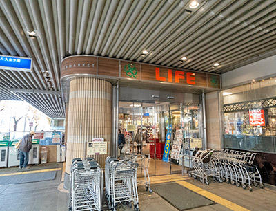 ライフ大泉学園駅前店