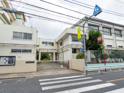 世田谷区立緑丘中学校