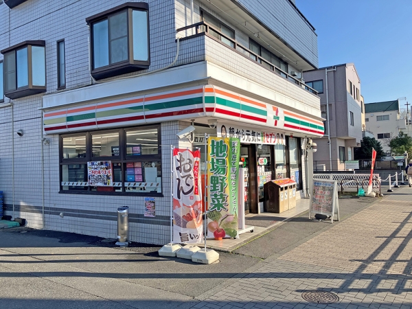 セブンイレブン日野新井店