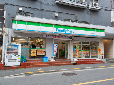ファミリーマート市谷田町店