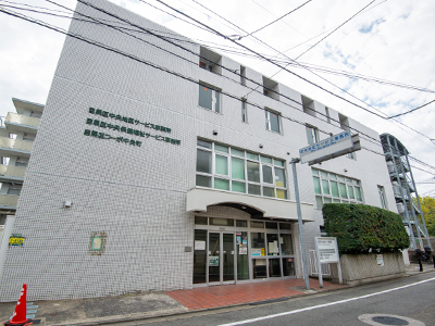 目黒区役所　中央地区サービス事務所