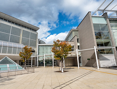 八雲中央図書館