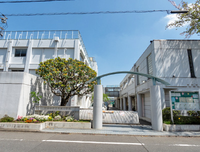 区立用賀中学校