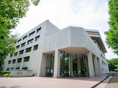 東京都立中央図書館