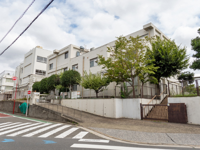 世田谷区立玉川小学校