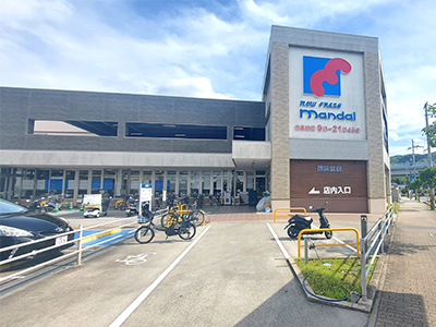 万代長岡京店
