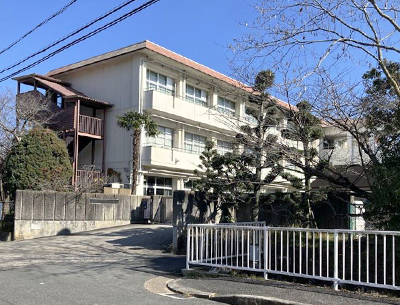 緑ヶ丘中学校