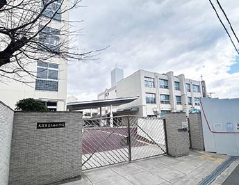 大阪市立丸山小学校