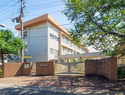 豊中市立桜井谷小学校