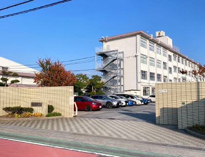 福岡市立元岡中学校