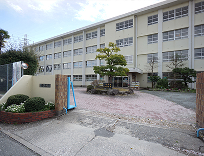 福岡市立長尾中学校