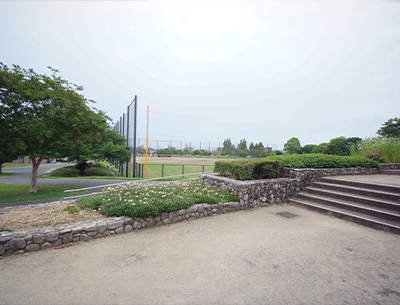 西南杜の湖畔公園