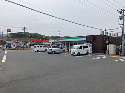 ファミリーマート上福元町店