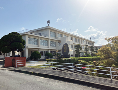 諌早市立みはる台小学校