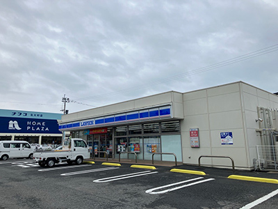 ローソン大村富の原二丁目店