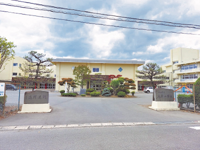 大新小学校
