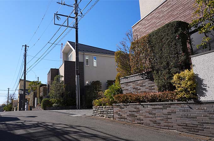 現地周辺の街並み